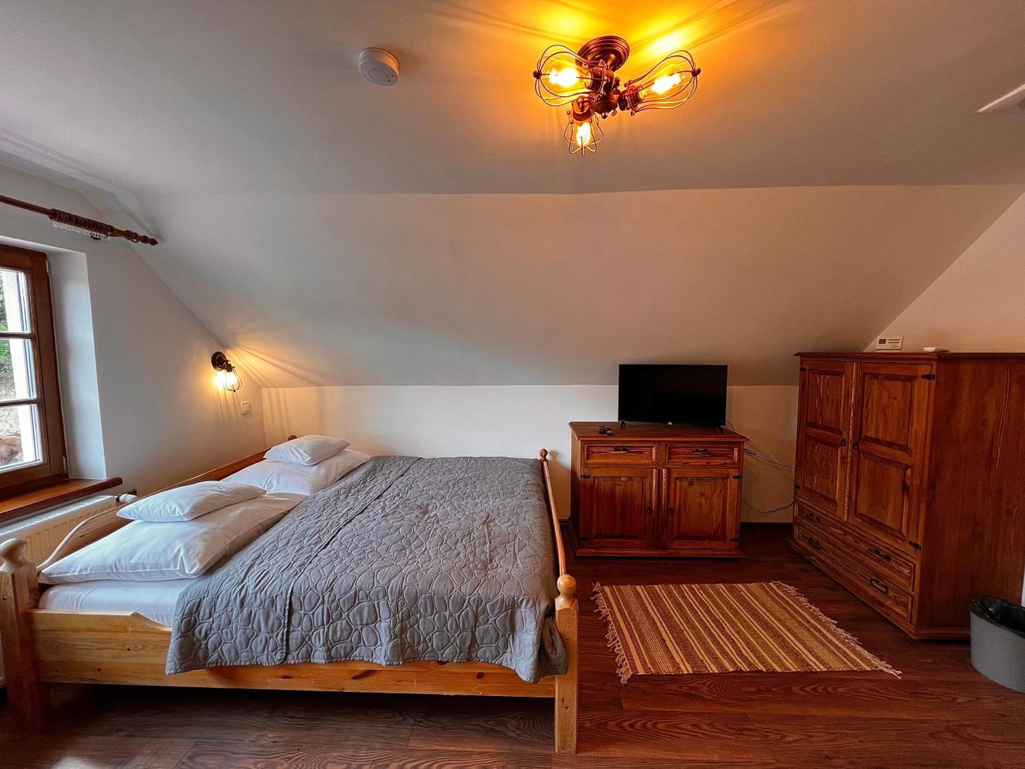 Bed and Breakfast Pilisi Lovas Major, Dorog Екстер'єр фото