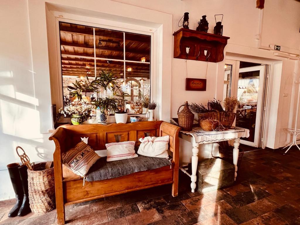 Bed and Breakfast Pilisi Lovas Major, Dorog Екстер'єр фото