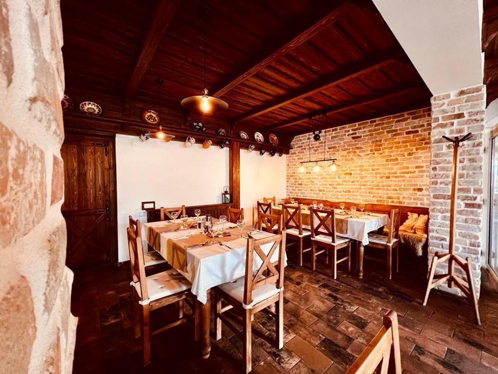 Bed and Breakfast Pilisi Lovas Major, Dorog Екстер'єр фото