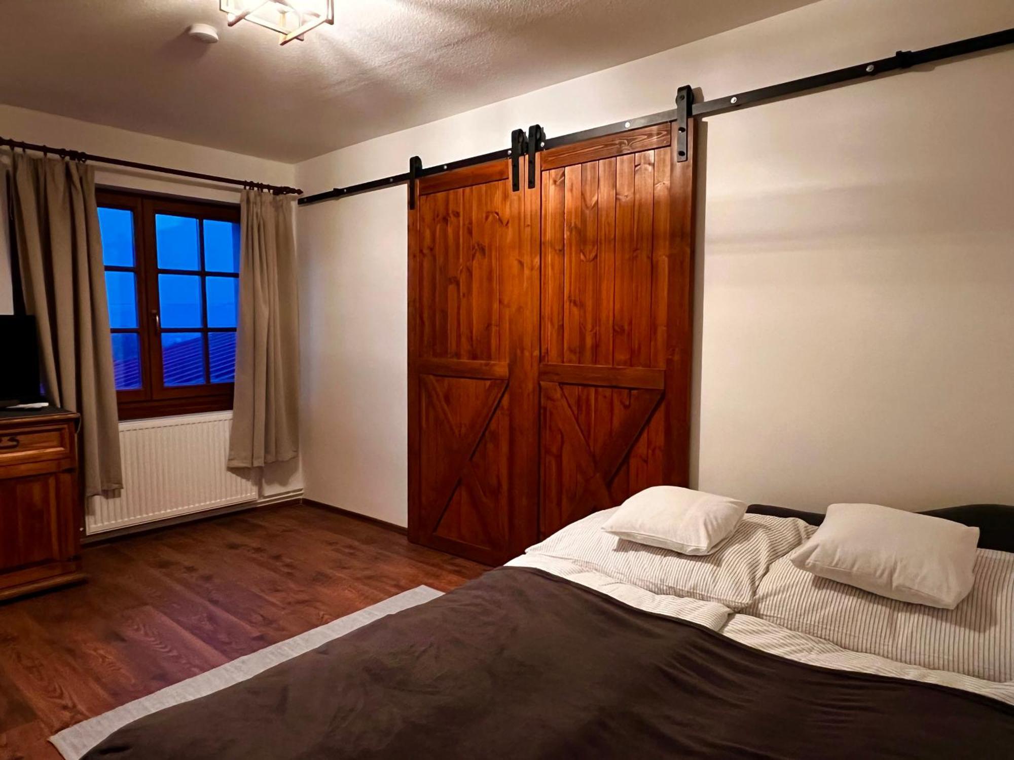Bed and Breakfast Pilisi Lovas Major, Dorog Екстер'єр фото