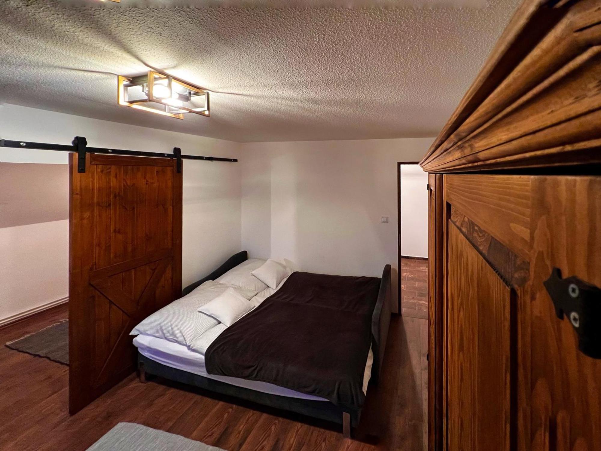 Bed and Breakfast Pilisi Lovas Major, Dorog Екстер'єр фото
